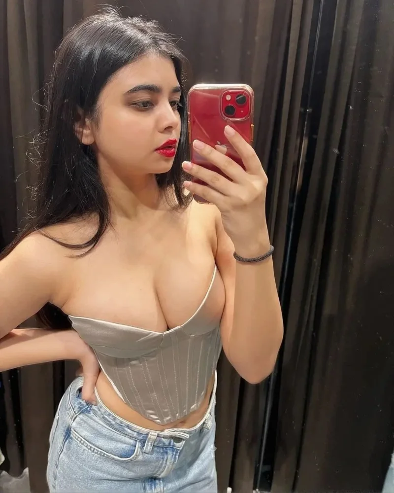 Bella - escort Hyderabad profile